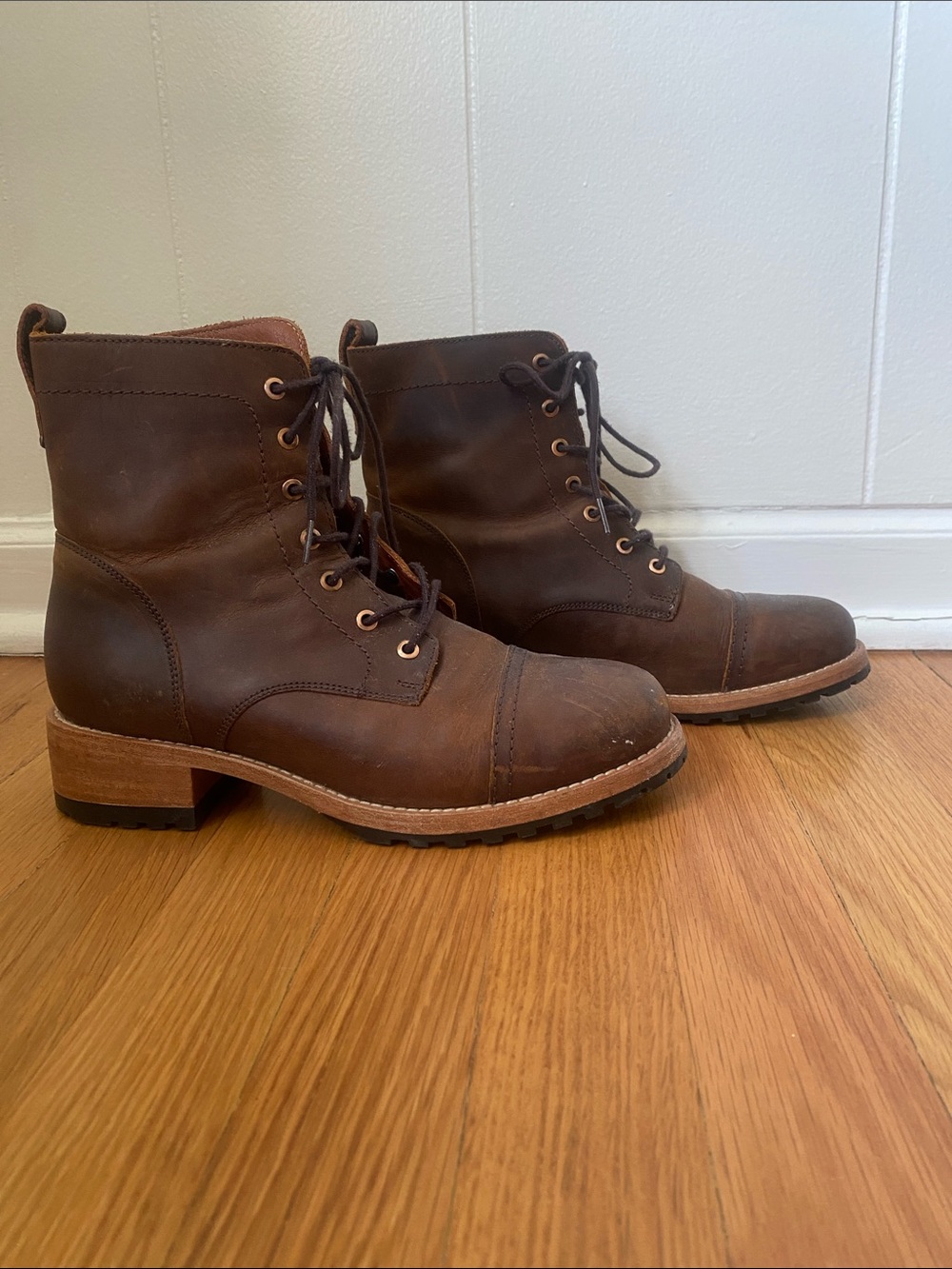 Patina Leather Lace-Up Boots woman’s size 8